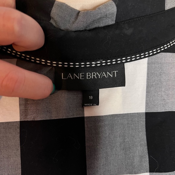 Lane Bryant Checkered Button-Up Shirt in Size 18 - Picture 4 of 6